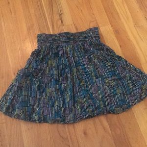 Patterned mini skirt
